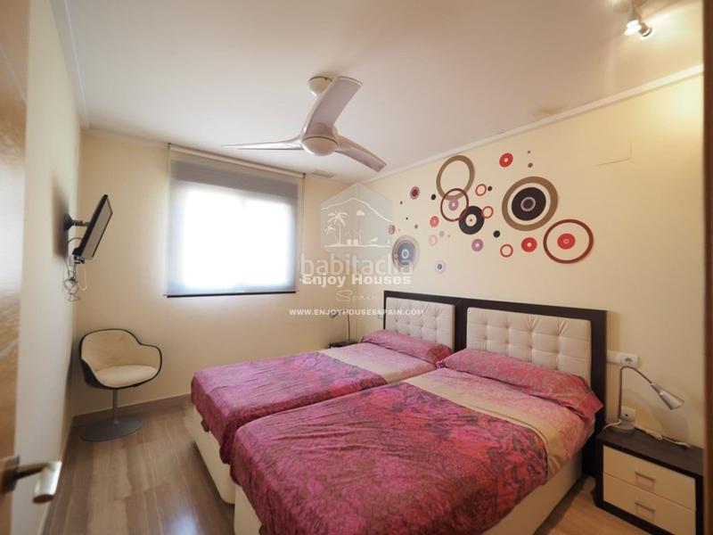 Foto 186ba131-1624-4d8b-86a8-87a8436be81f. Casa adossada amb aparcament piscina a Centro Ciudad Xàbia