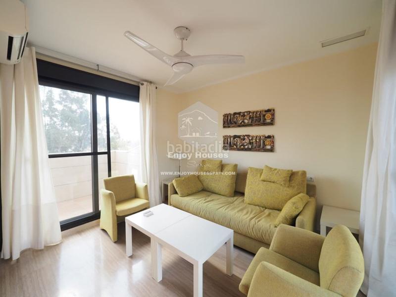 Foto 451af58f-ba13-439e-92b0-4af6f05f3668. Casa adossada amb aparcament piscina a Centro Ciudad Xàbia