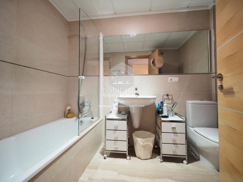 Foto aaaaa0b9-e617-4d0a-99e5-1f3d7a5482dd. Casa adossada amb aparcament piscina a Centro Ciudad Xàbia