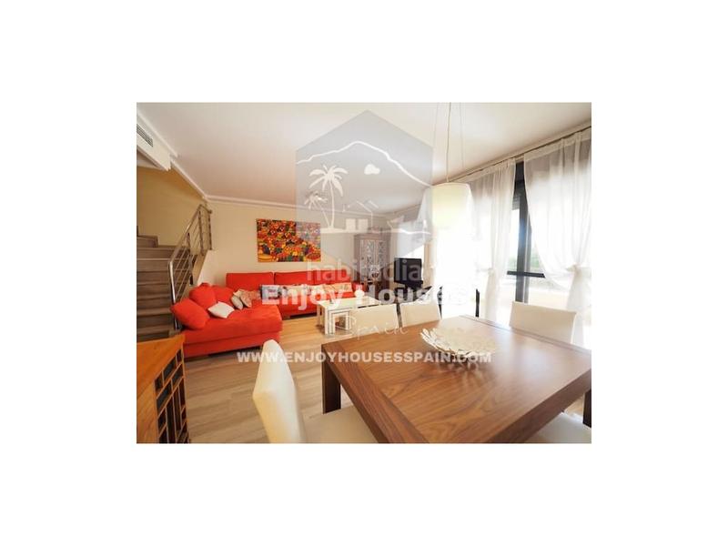 Foto b5a84cfc-1c2b-49d2-8449-829fe94291cd. Casa adossada amb aparcament piscina a Centro Ciudad Xàbia