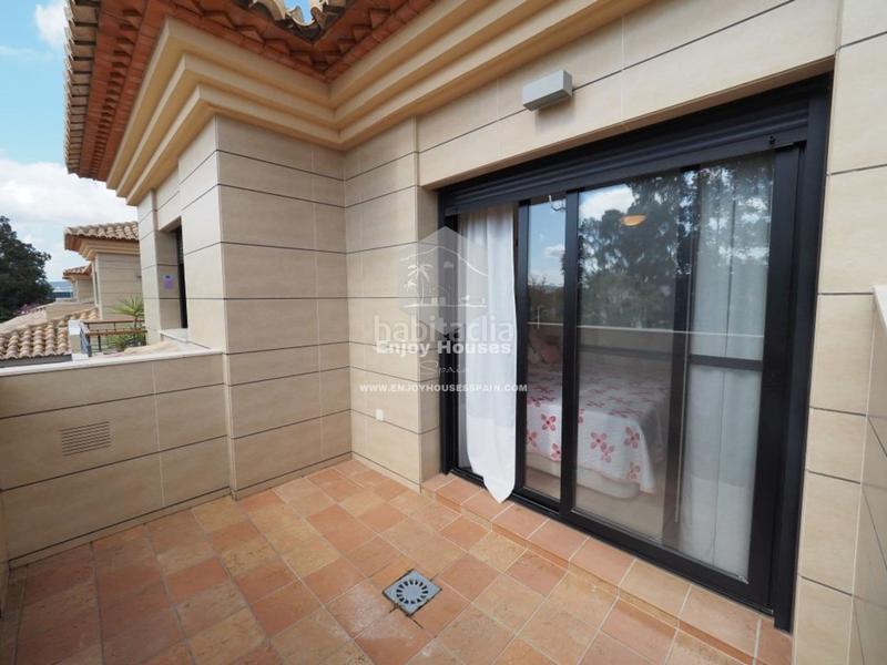 Foto e97adf34-9d43-448d-a125-d1fd2ba013b6. Casa adossada amb aparcament piscina a Centro Ciudad Xàbia