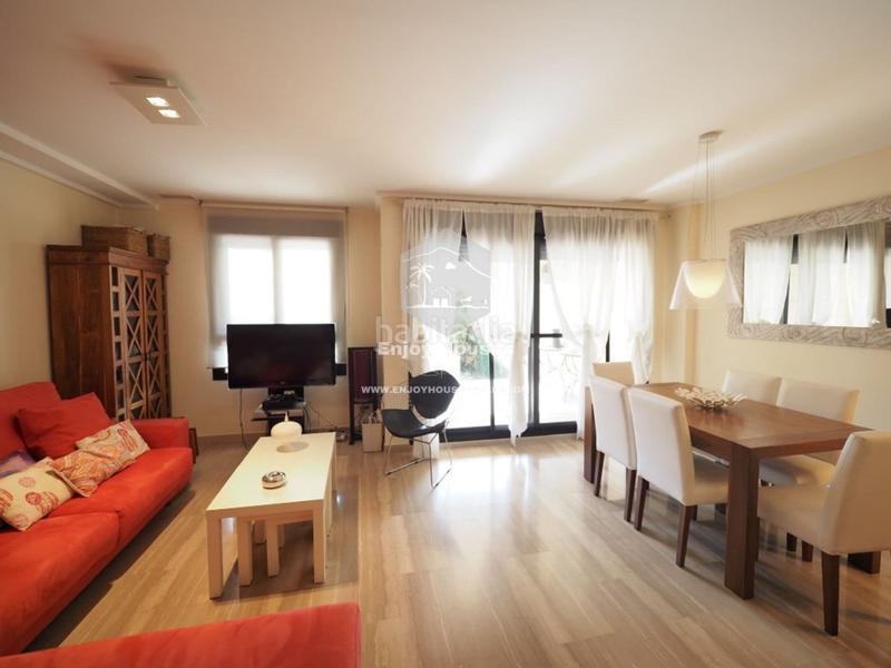 Foto f40caa73-1f5f-46ff-9234-fe37170901c0. Casa adossada amb aparcament piscina a Centro Ciudad Xàbia