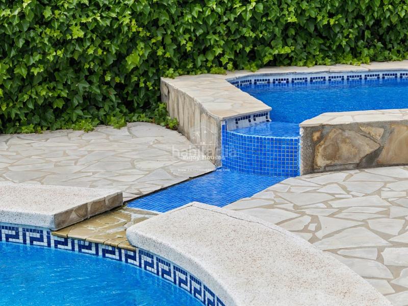 Foto 3d56b966-5f9d-48e4-8034-d9170f577b04. Casa amb calefacció aparcament piscina a Partida Tosal - Zona dels Castellans Xàbia