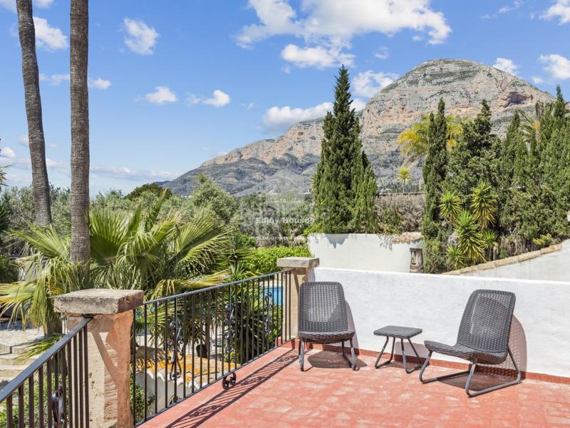 Foto c51fb2a8-2bf9-4c2a-b8f6-a981af868ce9. Casa amb calefacció aparcament piscina a Partida Tosal - Zona dels Castellans Xàbia