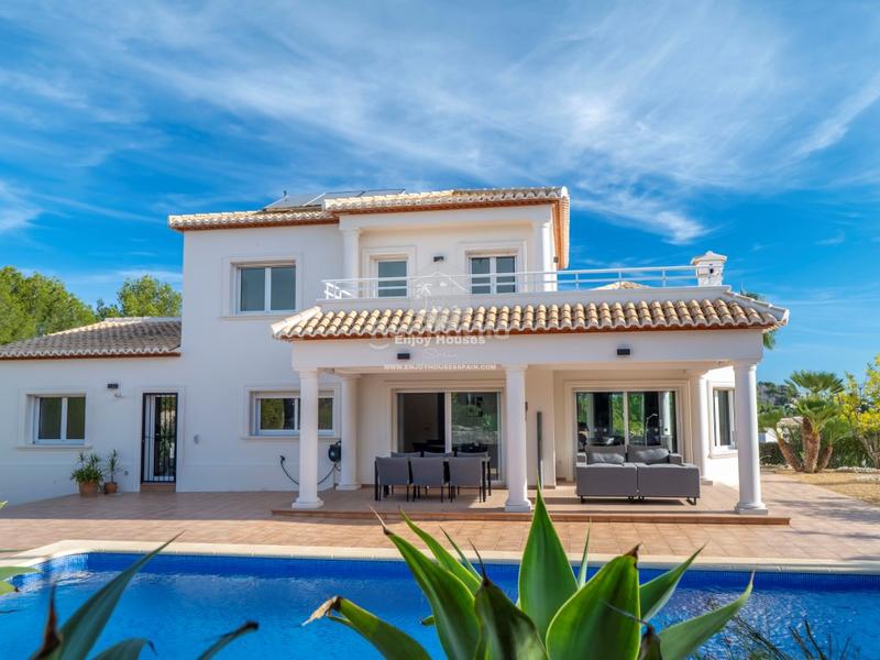 Foto 6d0edfc9-8f3d-4b82-ba72-0c8a8e033a7c. Maison dans Partida Comunes-Adsubia Xàbia