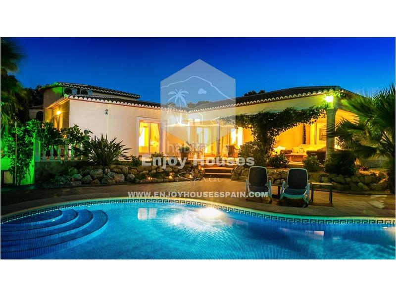 Foto 51caab95-7187-4976-a92d-5c74938b90a2. Casa amb calefacció aparcament a Portichol-Balcón al Mar Xàbia