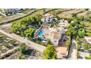 Haus in Centro. Villa de estilo mediterráneo de 4 dormitorios con orientación su