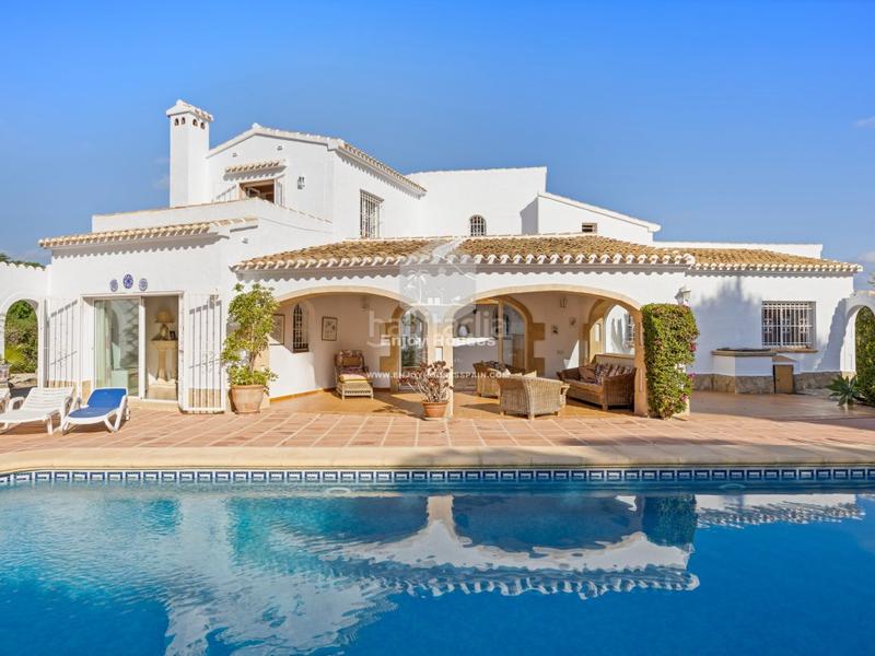 Foto 2f2ce19c-5359-4e7c-835f-35e1ca822304. Casa con parcheggio piscina in Centro Poble Nou de Benitatxell (el)