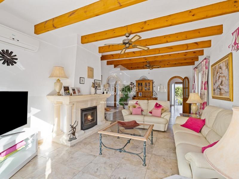 Foto 6cb58da4-4112-468f-a657-dedc5af23270. Casa con parcheggio piscina in Centro Poble Nou de Benitatxell (el)