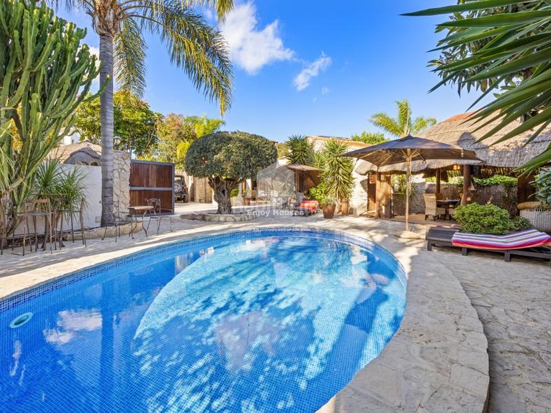 Foto 9a36cefd-5fbf-41ae-883f-e29e6dcc2102. Mas avec parking piscine dans Partida Comunes-Adsubia Xàbia