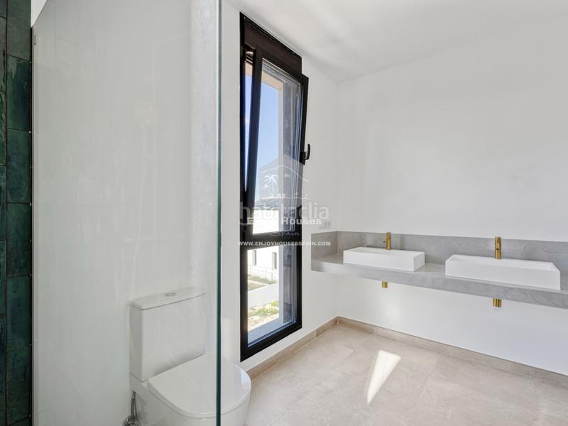 Foto 5e60d2b9-f53b-4a1b-81f1-0b48f2ce123f. Casa amb aparcament piscina a Partida Comunes-Adsubia Xàbia