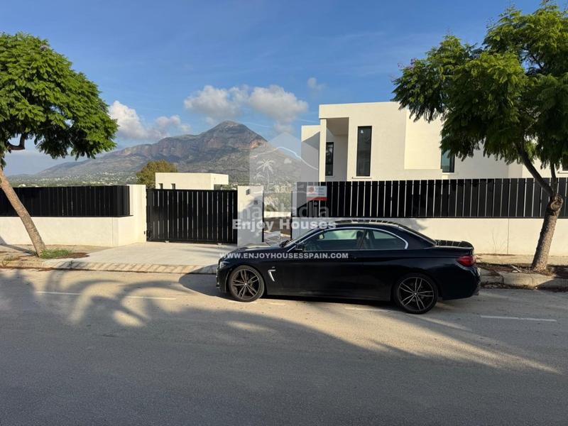 Foto 767a26d1-7ae2-40d4-a3d7-2622fb837d10. Casa amb aparcament piscina a Partida Comunes-Adsubia Xàbia