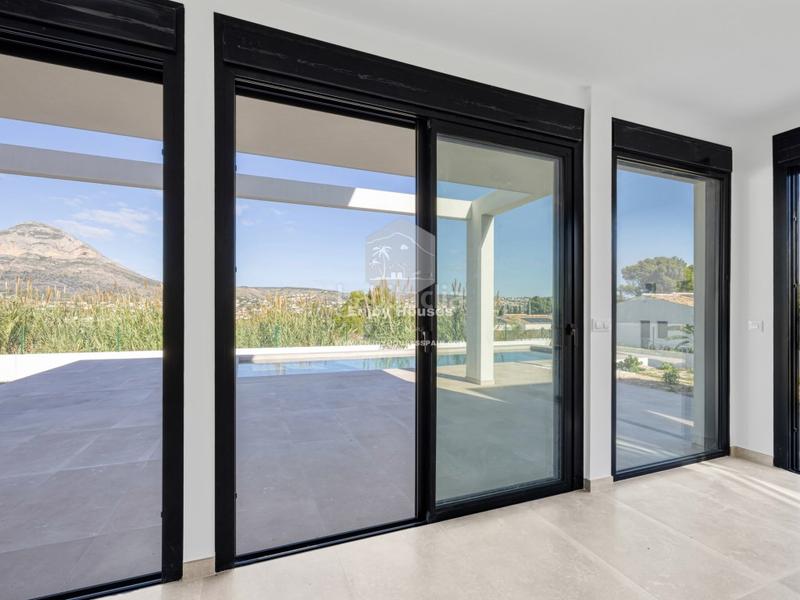 Foto d427339c-306d-433e-a6b5-b2e3404bf9ae. Casa amb aparcament piscina a Partida Comunes-Adsubia Xàbia