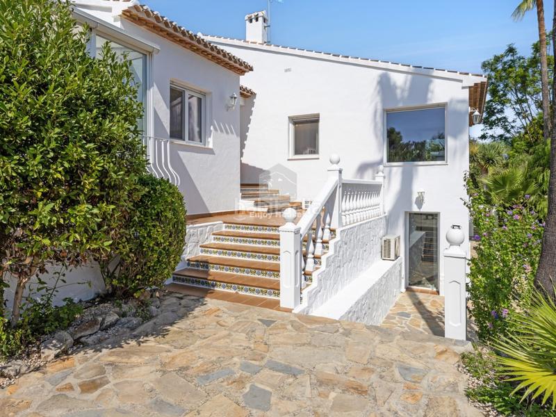 Foto 5a7ad996-86b6-44ce-82dd-6d76ac8ea1fe. Haus mit pool in Partida Comunes-Adsubia Xàbia