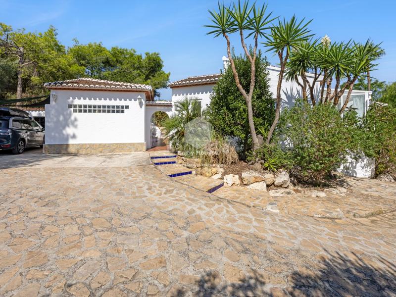 Foto b3a7d215-7018-428e-ac1f-634ddffc07e4. Haus mit pool in Partida Comunes-Adsubia Xàbia