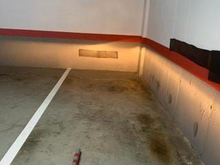 Autoparkplatz in Seu de urgell 77. Parking en alquiler y o en venta en casagemas