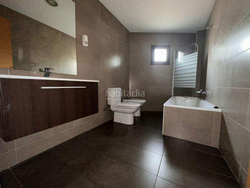 Foto 1fb57c85-bd15-460f-ab35-fd34a71e7c1f. Piso  en venta en llefia en La Salut Badalona