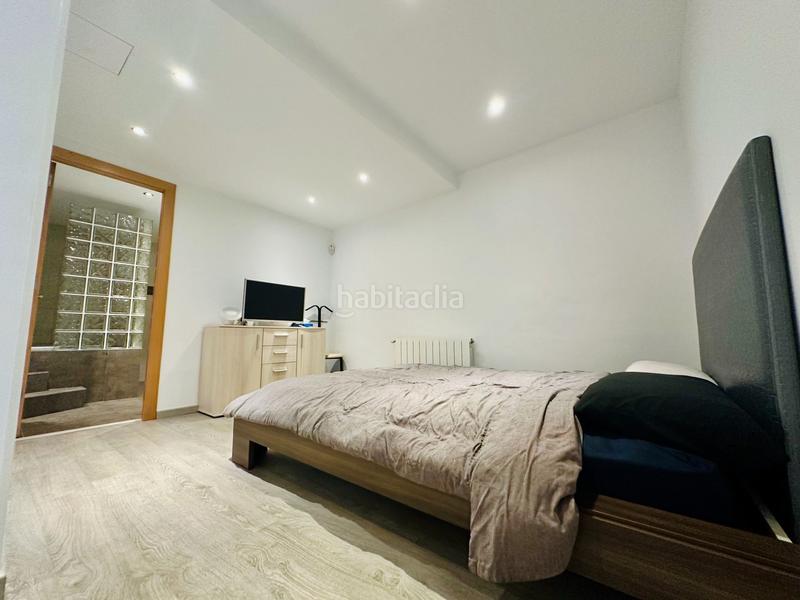 Foto 11f8e394-120b-4ef6-9548-b9a18fe1bb52. Dúplex duplex en venta en Sant Crist en Sant Crist Badalona