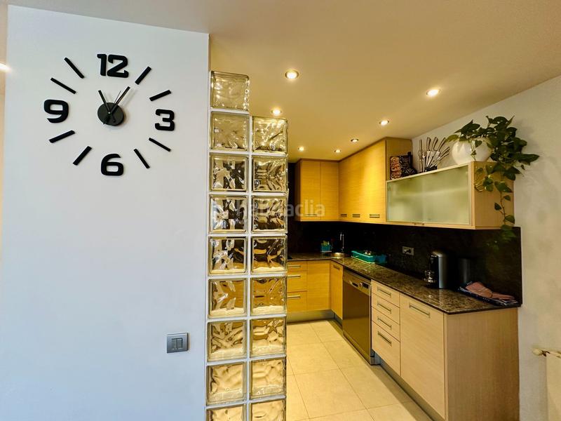 Foto 41fe897d-fd84-4ce0-8437-93f9ad1d13d6. Dúplex duplex en venta en Sant Crist en Sant Crist Badalona