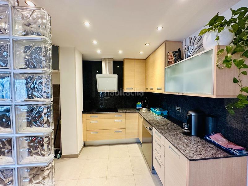 Foto d16d0a94-0ff2-430a-98d2-de2a1a77a8c1. Dúplex duplex en venta en Sant Crist en Sant Crist Badalona