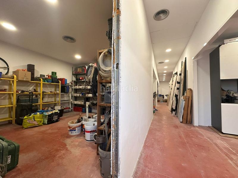 Foto 823174f3-cfbd-4751-a158-4d74dd2b434a. Affitto capannone industriale in Montigalà Badalona