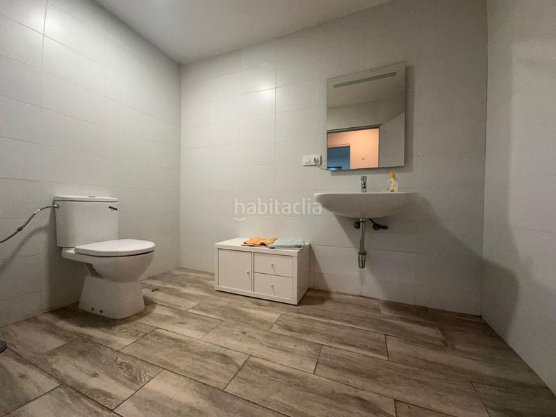 Foto 72ff3580-6e04-4437-b544-86549670b726. Rent industrial building in Montigalà Badalona