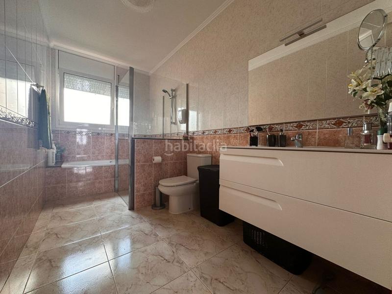 Foto 9edbdfb8-7573-47eb-99c5-49c21f3b94f7. Casa  en venta en centro en Centre-Nucli Antic Premià de Mar