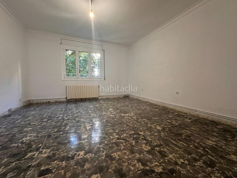 Foto 4b0e968b-e32a-448c-a085-3df06f00cdeb. Casa amb calefacció a La Florida Hospitalet de Llobregat (L´)