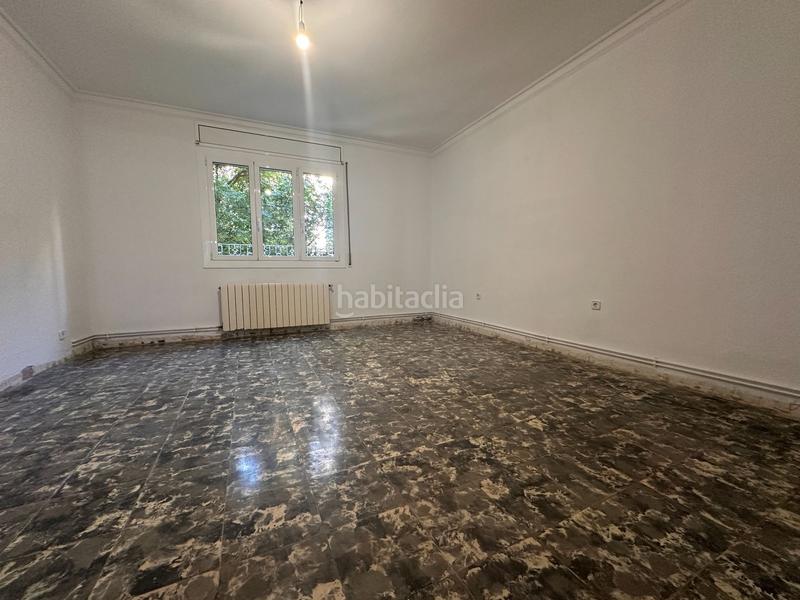 Foto 83477d0f-1f1e-4c42-ab10-8735b45eb31a. Casa amb calefacció a La Florida Hospitalet de Llobregat (L´)