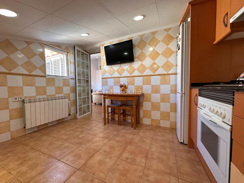 Foto 3799f6a4-083f-48fc-9a8b-f3d0bbc08888. Casa con riscaldamento in Bufalà Badalona