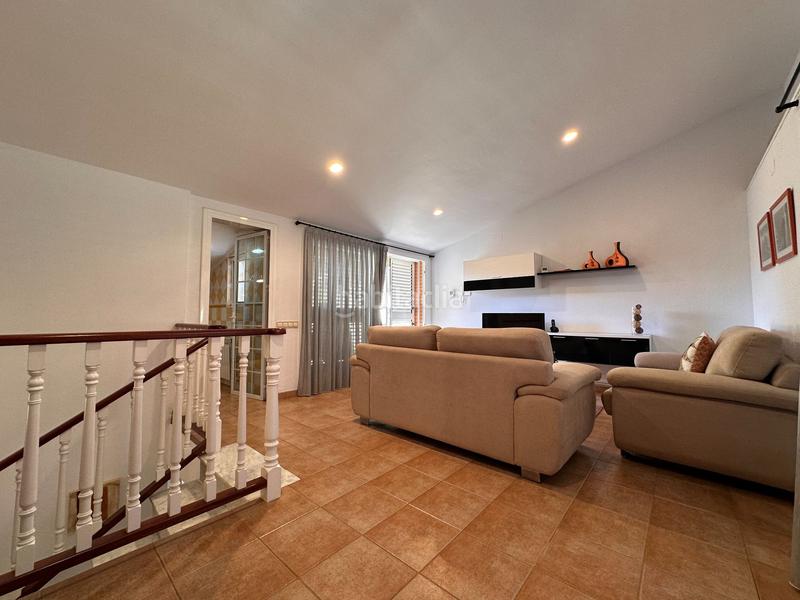 Foto 758ff4da-d0a1-4ec0-8a37-ce3a70fb4c99. Casa con riscaldamento in Bufalà Badalona