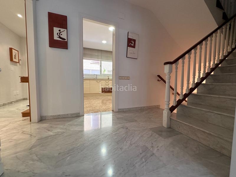 Foto bad92b64-06a6-40ae-96d6-275b4b85c461. Casa con riscaldamento in Bufalà Badalona