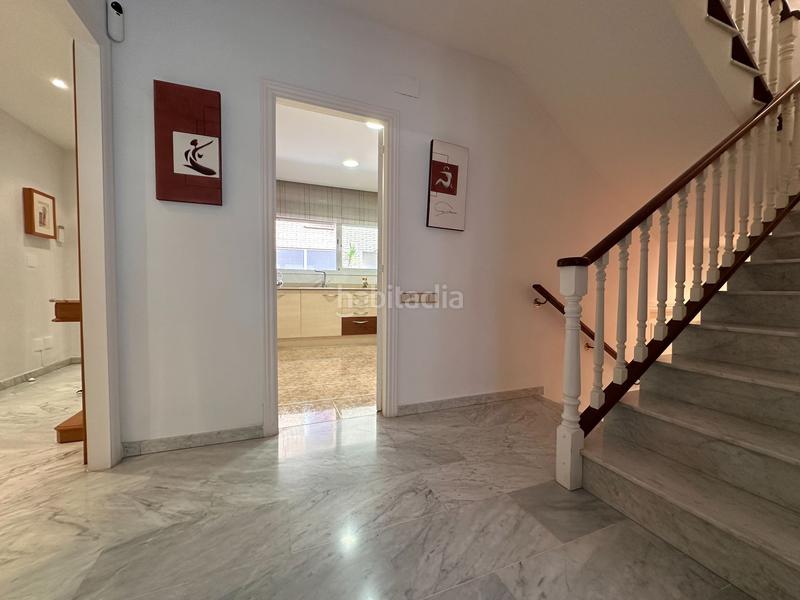 Foto c007bab0-c633-4b29-bf56-a0dbadcbf23c. Casa con riscaldamento in Bufalà Badalona