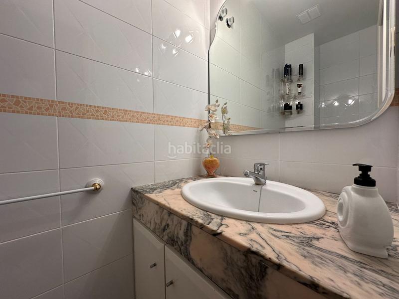 Foto dbde2dee-5526-4c6a-9e31-20dc21c14bc8. Casa con riscaldamento in Bufalà Badalona