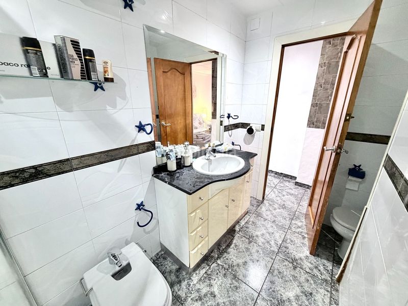 Foto 550ef811-b705-47eb-b782-e3afb7940526. Pis a La Salut Badalona