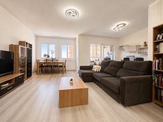 Flat in PRESIDENT macia