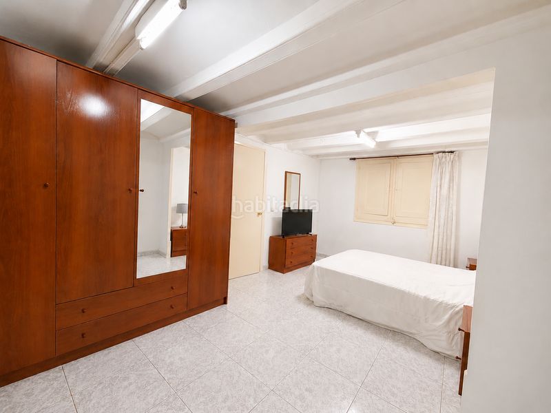 Foto 045ccb5d-88c9-4ac8-8de2-e12a2b305331. Dúplex a Raval Barcelona
