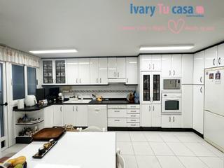 Appartamento in Zona Avenida del Mar. Piso de grandes dimensiones en zona céntrica de la ciudad