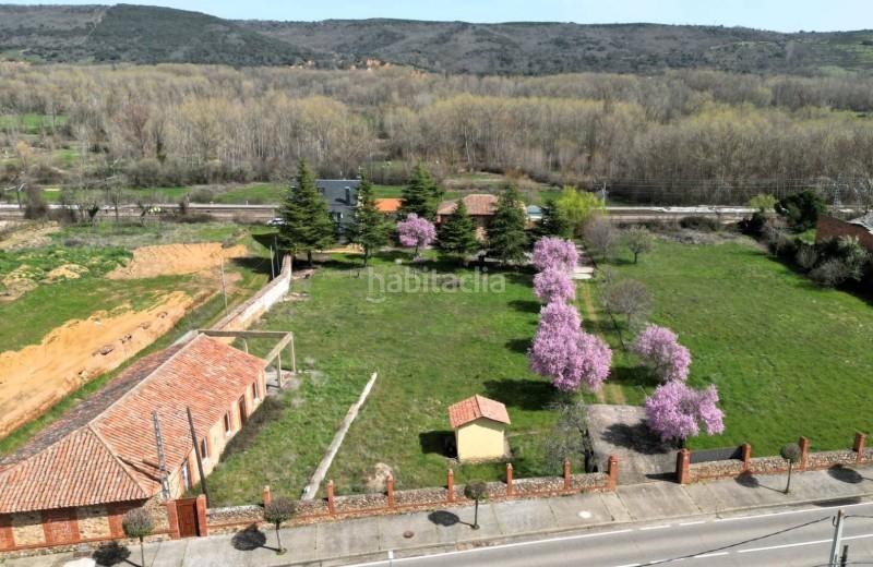 Foto 06d61e6b-64c8-4c50-8432-db7c03ab9224. Chalet casa unifamiliar en venta en campo y santibáñez león en Cuadros