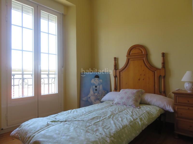 Foto 78b1522f-b17a-460d-82b2-5d1cabcbf3c0. Chalet casa unifamiliar en venta en campo y santibáñez león en Cuadros
