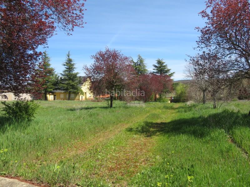 Foto 93535db1-e238-42fb-9e6c-5bc2cb998b62. Chalet casa unifamiliar en venta en campo y santibáñez león en Cuadros