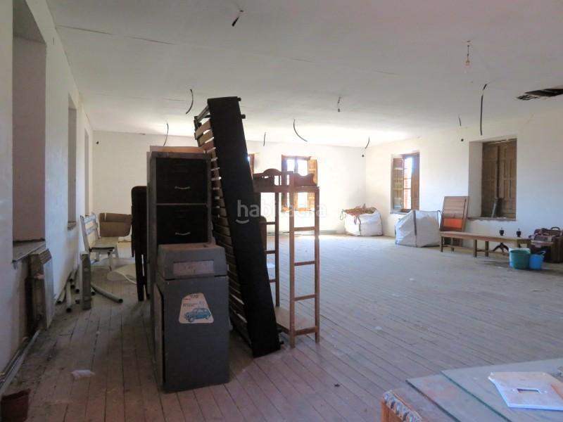 Foto a3a5f9ed-143a-4707-b8e9-dcf01d5f4349. Chalet casa unifamiliar en venta en campo y santibáñez león en Cuadros