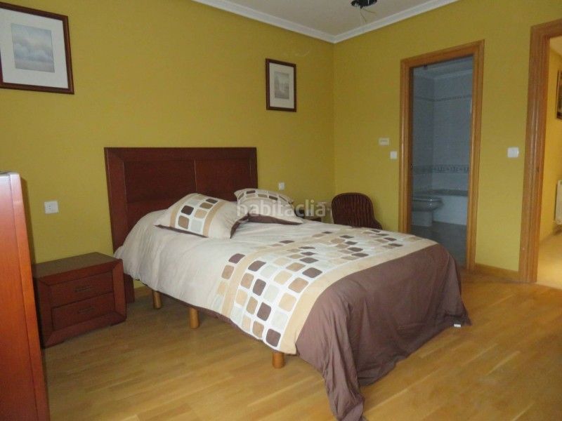 Foto 4bec00d7-e4c2-45be-baba-ca4e12664c96. Xalet amb calefacció a Mansilla de las Mulas