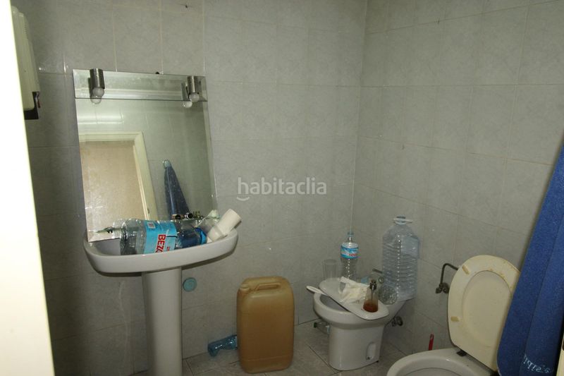 Foto 4202b9d4-ca85-4532-b139-fe47d04b6ce6. Local comercial en Cortes-Huertas Madrid