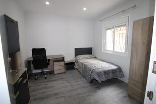 Rent Semi detached house in Los Dolores