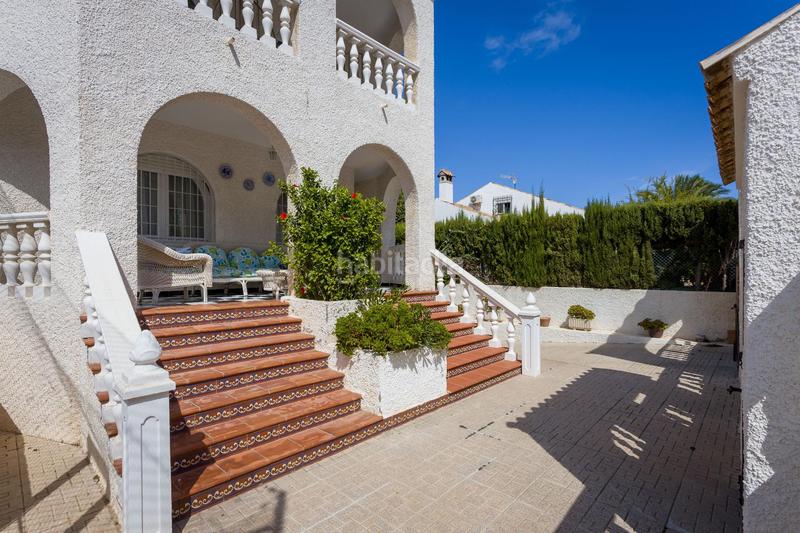 Foto d551efae-e3f8-4778-b46f-7872f7e57be1. Chalet con riscaldamento parcheggio piscina in Entremares Manga del Mar Menor (La)