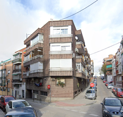 Pis a Calle pico de peña golosa 1. Vivienda en madrid  calle pico de peña golosa