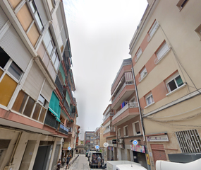 Appartement à Cornella de llobregat. Vivienda en cornella de llobregat  calle mossen jaume sole
