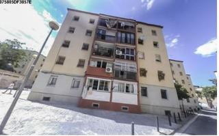 Etagenwohnung  Calle badajoz 11, badalona. Vivienda en badalona  calle badajoz