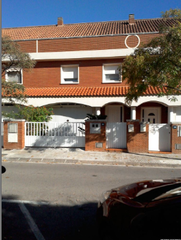 Appartement  Calle antonio machado 36, abrera. Adosado en abrera  calle antonio machado